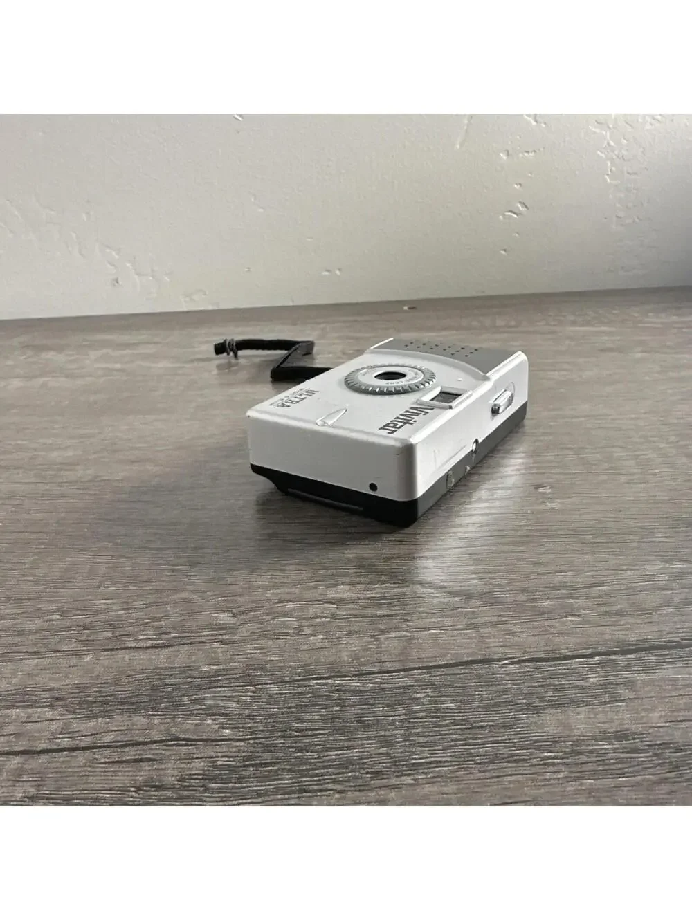 Vivitar Ultra Wide & Slim 35mm Point & Shoot Compact Camera Tested Working